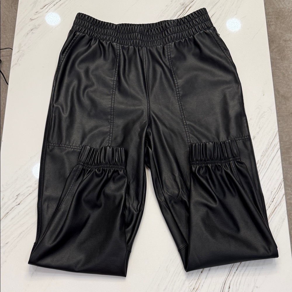 CALIA by Carrie Underwood Black Kids Joggers